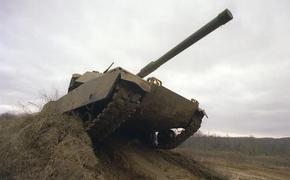 AT: танки Abrams и Leopard застревают в грязи на Украине из-за тяжелой брони