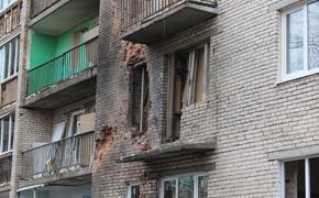 Квартира на Пискаревском после падения БПЛА до сих пор стоит без окон