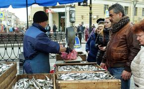 Петербургские рыболовы назвали причины роста цен на корюшку