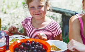 Диетолог Басова: Пищевой дневник поможет ребенку справиться с ожирением