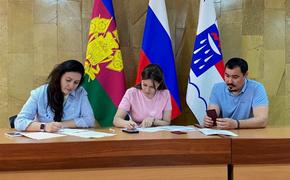 Важные социальные темы подняли сочинцы на приеме у депутата ЗСК Бориса Юнанова