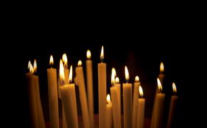 Священник Савченко: Покупка свечей в лавке — хороший способ поддержать церковь
