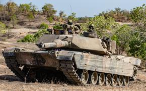 Сенатор Пушков: танки Abrams бегут с фронтов, помогая перелому в сторону России