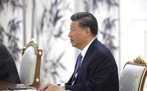 Bloomberg: Макрон попробует уговорить Си Цзиньпина, чтобы он повлиял на Путина