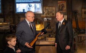 Губернатор Кировской области передал в дар Музею Победы реликвии военных лет    