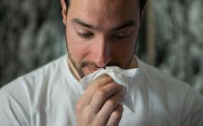 Врач Гончаров: аллергики могут пострадать от перепадов температур 