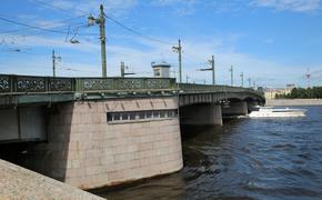 Транспортная прокуратура проверит Столкновение теплоходов под Литейным мостом