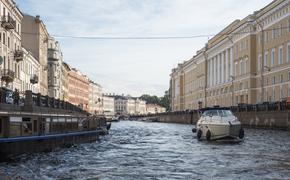 Петербург переходит на экологичный водный транспорт