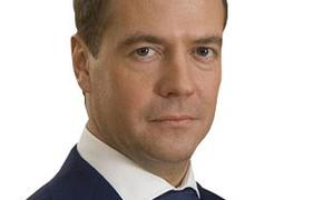 Медведев о предложении США по ДСНВ: только после отказа от поставок оружия Киеву