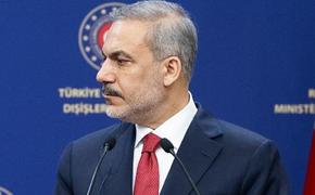 Главы МИД Турции и Армении провели переговоры по телефону