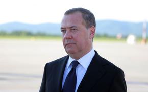 Медведев: СВО отвечает нормам права, так как проводится в целях самообороны