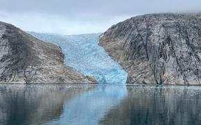 Как микроскопические дефекты льда формируют ледники
