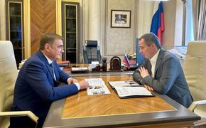 Дюмин и Гладков обсудили безопасность жителей Белгородской области