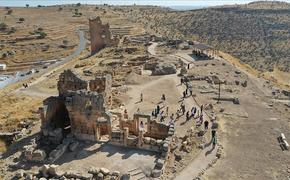 В Зерзеванском замке обнаружен 1900-летний подземный храм Митры 