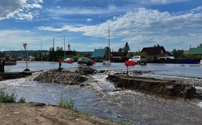 В район Хабаровского края, где ухудшилась паводковая ситуация, прибыли спасатели