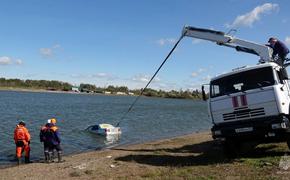 В Хабаровском крае автомобиль ушёл под воду, найден погибший водитель