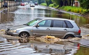 В Феодосийских лужах водители массово теряют номера