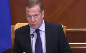 Медведев заявил, что удар «Орешником» по Украине — то, чего хотел Запад