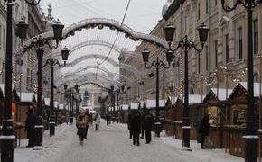 Четверть петербуржцев испытывают теплые чувства к Новому году