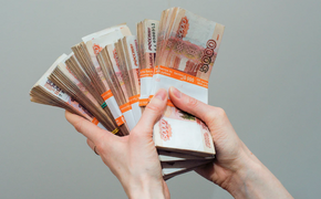 Жительница Хабаровского края отдала аферистам 1 млн рублей