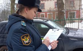 У злостного неплательщика налогов арестовали джип в Петербурге