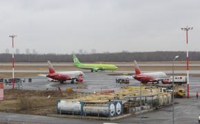 Утром в субботу пассажиры десяти рейсов не смогли вовремя вылететь из Пулково 