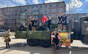 Военные Хабаровского гарнизона поздравили ветеранов с Днём Победы