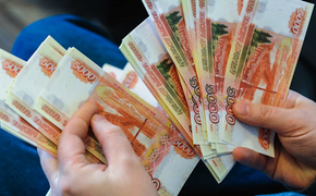 Мошенники выманили у двух хабаровчан более 2,5 млн рублей