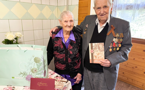 Депутат Борис Юнанов поздравил ветеранов с 80-летием Победы