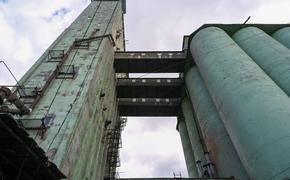 Кирилл Поляков осмотрел городской элеватор мукомольного завода имени Ленина