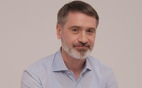 «Родина — там, где нужна помощь»: интервью с главой Народного фонда Романом Громовым