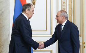 Пашинян заявил, что в 2025 году позитивно оценивает динамику отношений с Россией