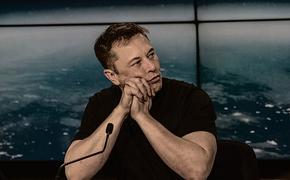Отец Илона Маска признался, что его отговаривали от поездки в Москву