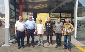  Чингис-Хан на Красной площади: Виктор Слипенчук на гребне евразийского мейнстрима