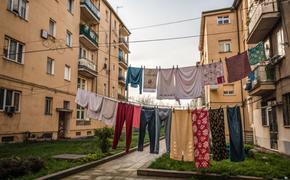 В Керчи жители МКД до сих пор сушат белье на улице