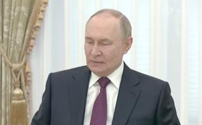 Путин проводит встречу с главой МИД Ирана Аббасом Арагчи