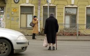 Мошенники использовали пожилую женщину для выманивания денег