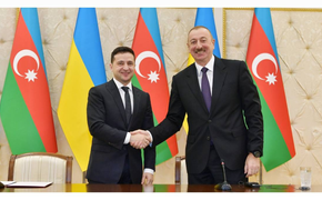 Азербайджан сближается с Украиной