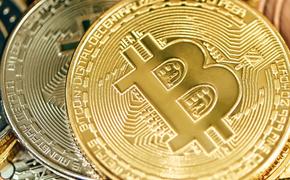 Биткоин преодолел отметку в 120 тысяч долларов