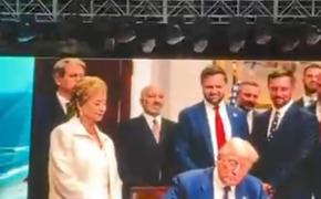 Трампа освистали на турнире по рестлингу