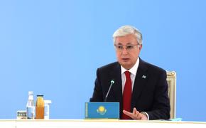 Токаев поздравил Алиева с подписанием декларации об урегулировании с Арменией