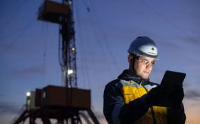 Сечин: профицит на рынке нефти в 4 квартале 2025 года составит 2,6 млн барр/сут