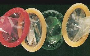 Во всем виноваты презервативы ...