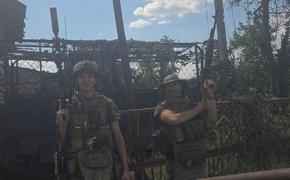 Молодогвардеец из Краснодарского края встретился в зоне СВО с боевыми товарищами
