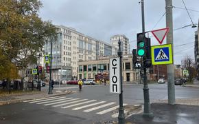 Средний проспект получил современные светофоры на четырех перекрестках