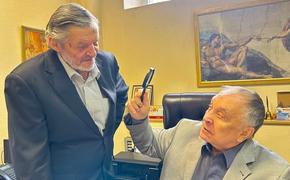 Александр Власов: Ни маникюра, ни совести…