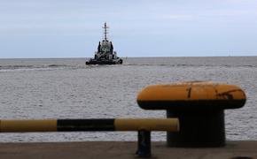 Единственный мост в Усть-Луге развалился спустя месяц работы