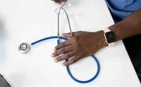 Врач рассказал, что нужно делать в период магнитных бурь