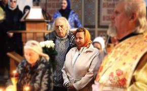 Илья Резник пришел к епископу с цветами