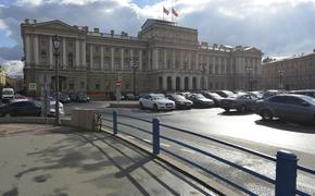 Бюджет Петербурга скорректировали на 18,2 млрд рублей